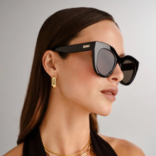 Load image into Gallery viewer, AIR HEART - BLACK GOLD