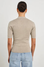 Load image into Gallery viewer, COURT POLO - HEATHER OAT