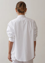 Load image into Gallery viewer, THE POPLIN SHIRT - POWDER