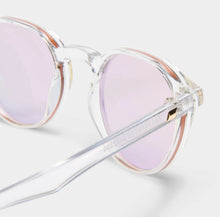 Charger l'image dans la galerie, GALAVANT - TRANSLUCIDE