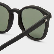 Load image into Gallery viewer, BANDWAGON | BLACK RUBBER