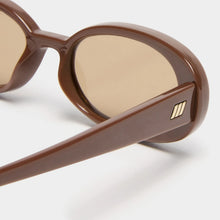 Charger l'image dans la galerie, OUTTA LOVE- VINTAGE TORT