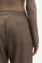 Load image into Gallery viewer, Gira Pant - Major Brown
