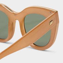 Load image into Gallery viewer, AIR HEART | CARAMEL KHAKI MONO
