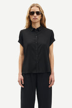 Load image into Gallery viewer, Majan SS Shirt - Black
