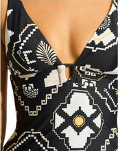 Load image into Gallery viewer, KASBAH TRIM FRONT SINGLET - BLACK

